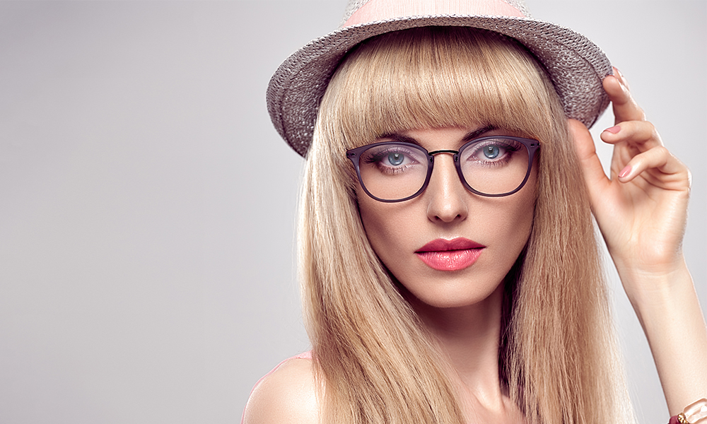 28 Best Bangs with Glasses Hairstyles (2023 Ideas)